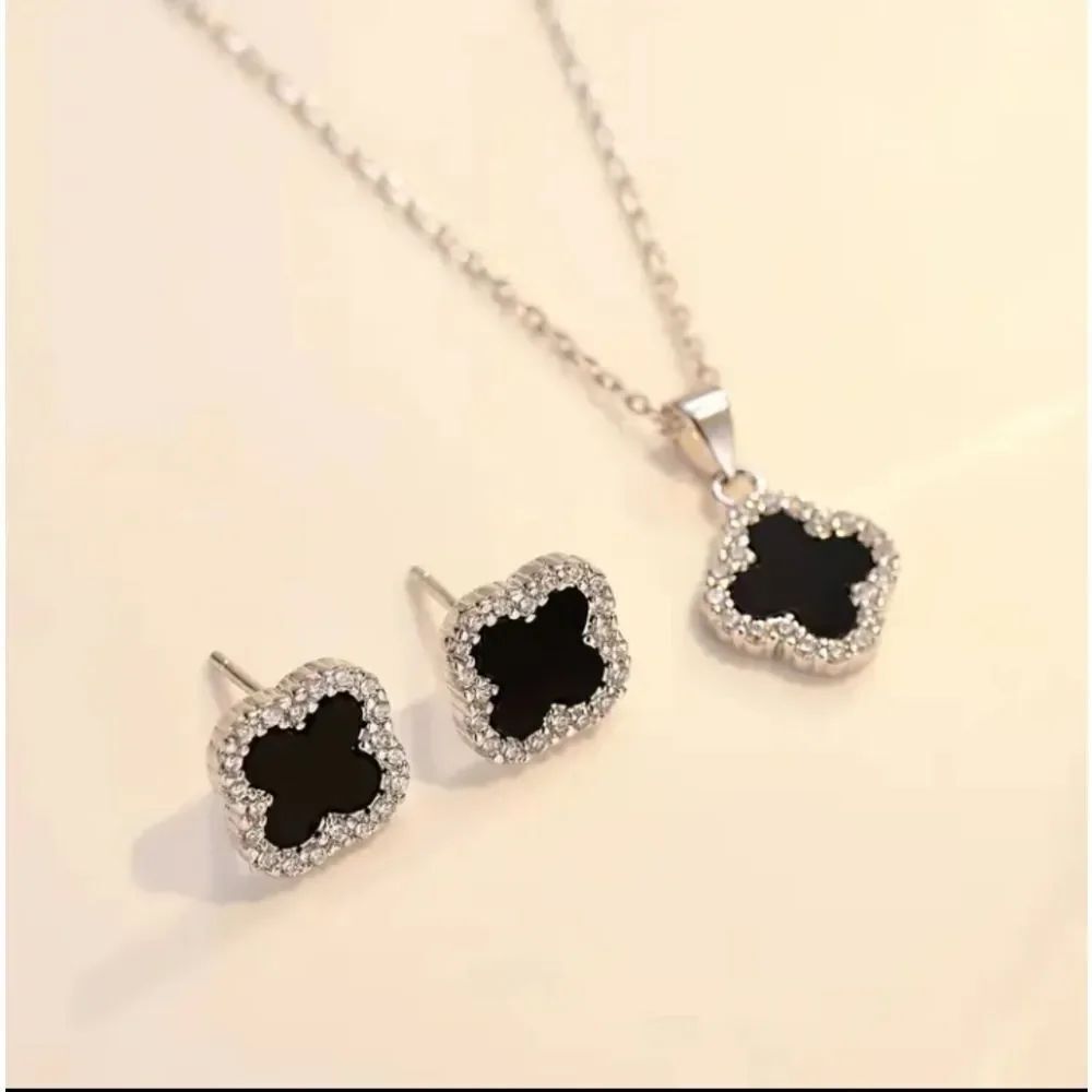 Black Diamond Clover Necklace & Earring Set